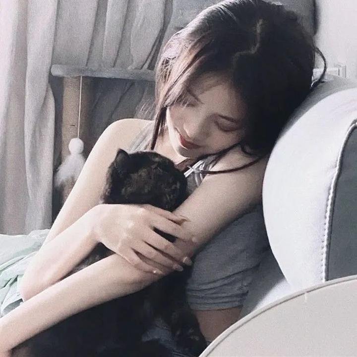 人细鬼大 封面
