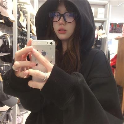 魔物猎人妖子 海报